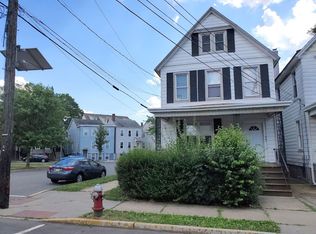 34 Guilden St, New Brunswick, NJ 08901