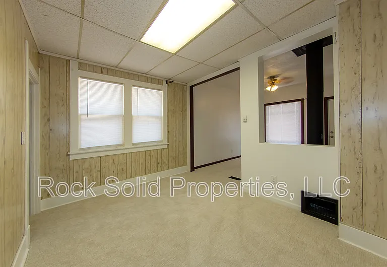 1216 Talbot Ct — Photo 8