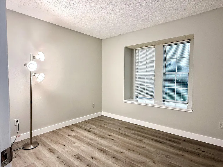18586 N Lyford Dr — Photo 13