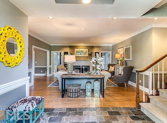 4th image of 207 Darwish Dr