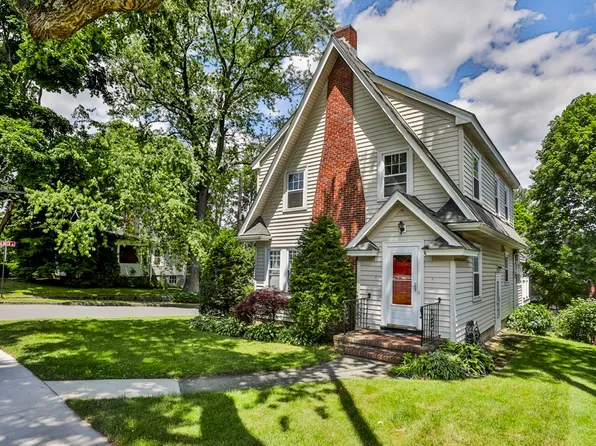 1200 Brook Rd, Milton, MA 02186