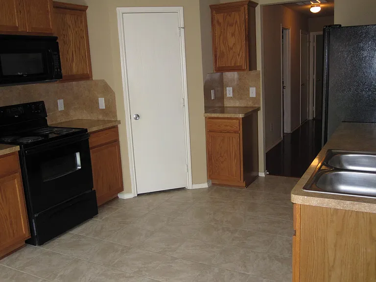 609 Twin Knoll Dr — Photo 11