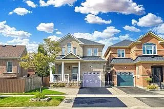 48 Goldenwood Cres — Photo 2