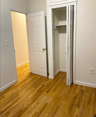 Rented by Jonis Realty | media 4