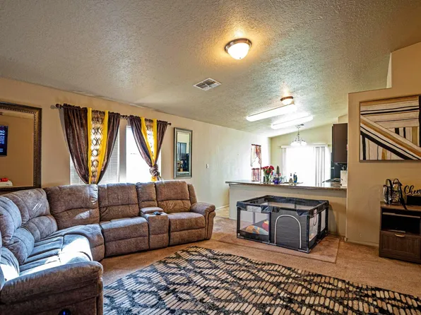 1235 Telstar Loop NW, Albuquerque, NM 87121