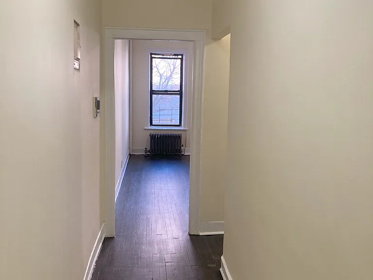 45-54 39th Pl #2E — Photo 23