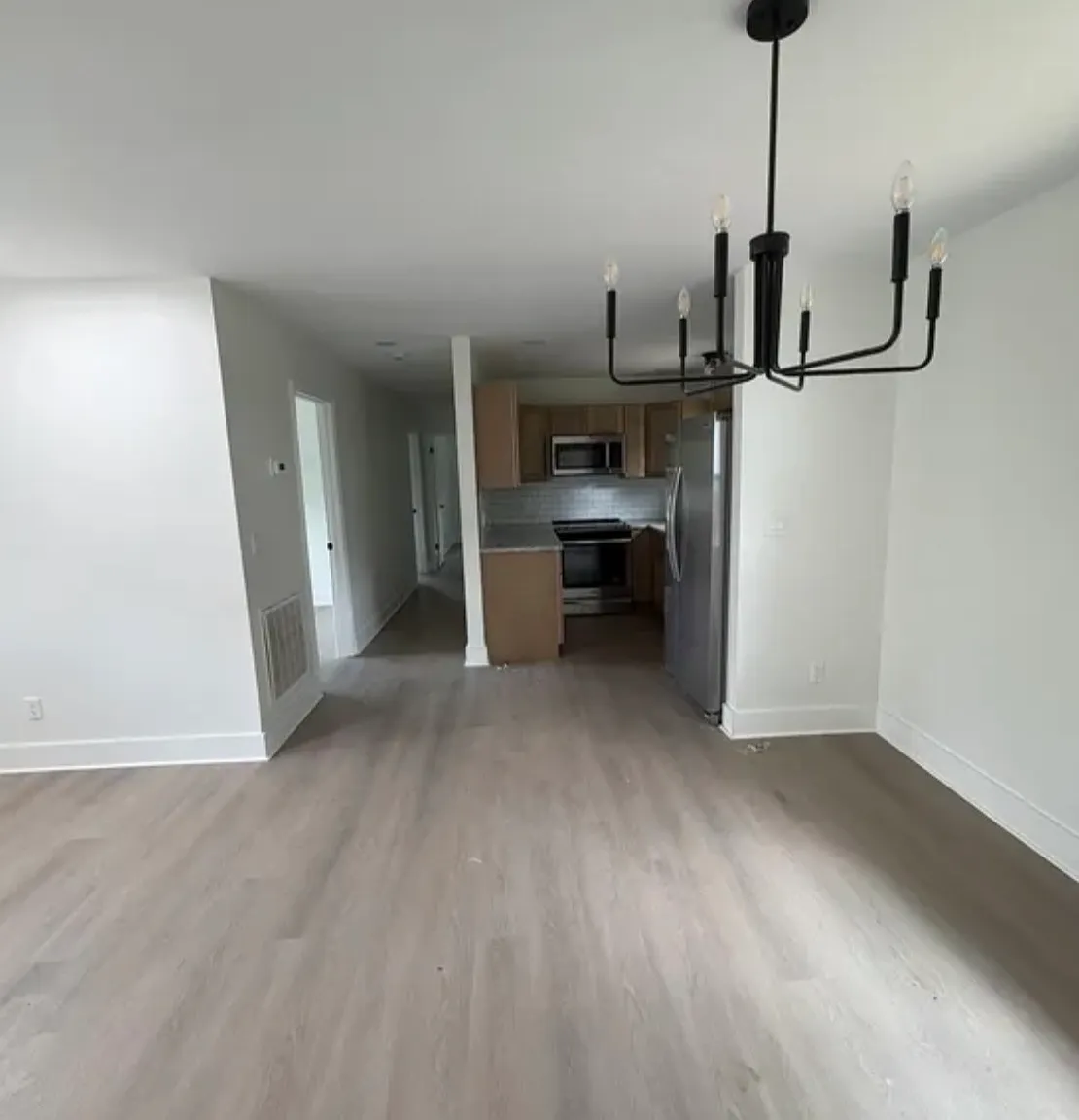 4 bed, 1250 sqft, $1,850 — Photo 3
