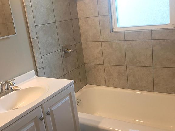 Bathroom_pic 1