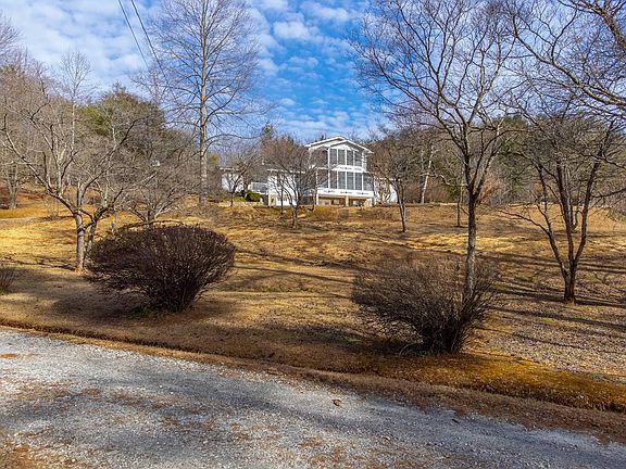 4th image of 273 Pressley Circle Rd