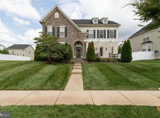2184 Port Potomac Ave, Woodbridge, VA 22191