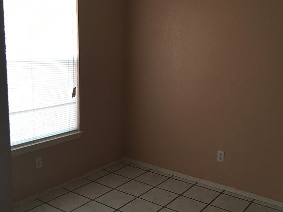 4th image of 1593 Hartsdale Dr Unit A