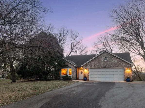 3265 Lafayette Ridge Ct, Wayzata, MN 55391