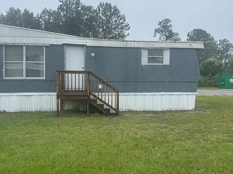 107 Chris Dr — Photo 10