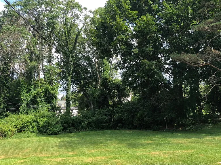 311 Reynolds St — Photo 15