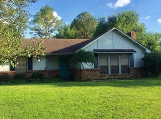 1209 Harrison St, Tupelo, MS 38801