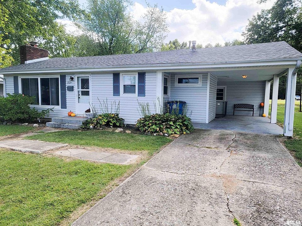 1st image of 221 Hickory St