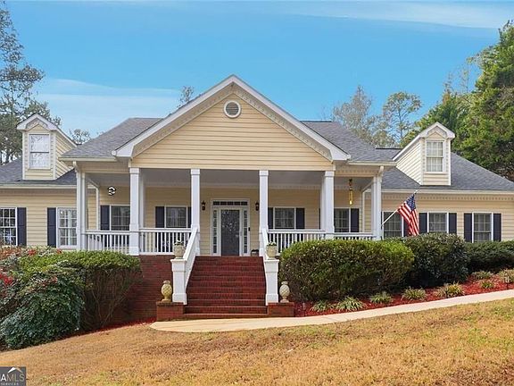 4th image of 2625 Abbey Ridge Rd SW