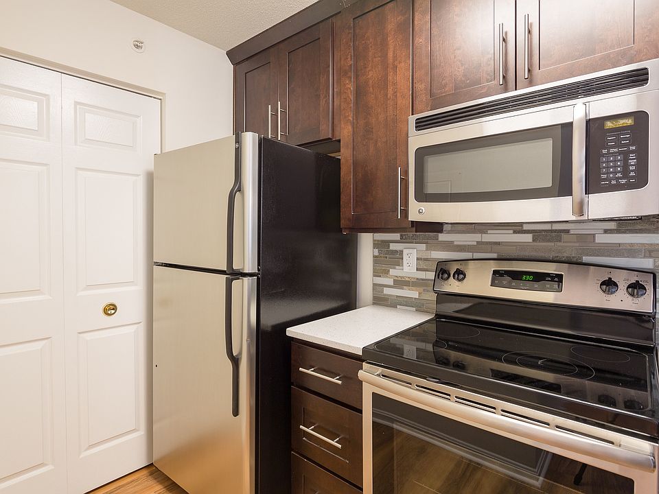 2nd image of 45174 Gayton Ter APT 300