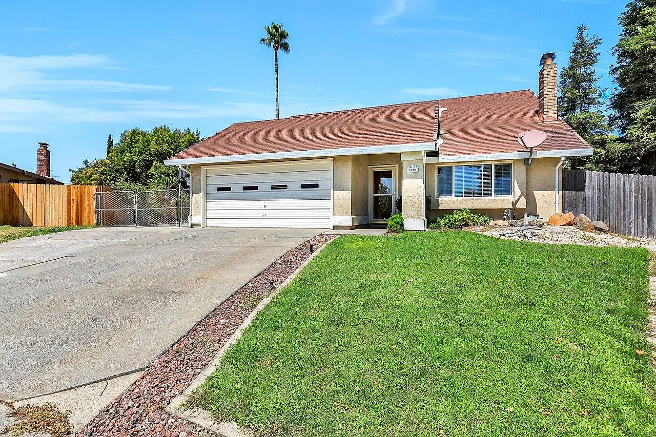 5901 Whaler Ct photo 1