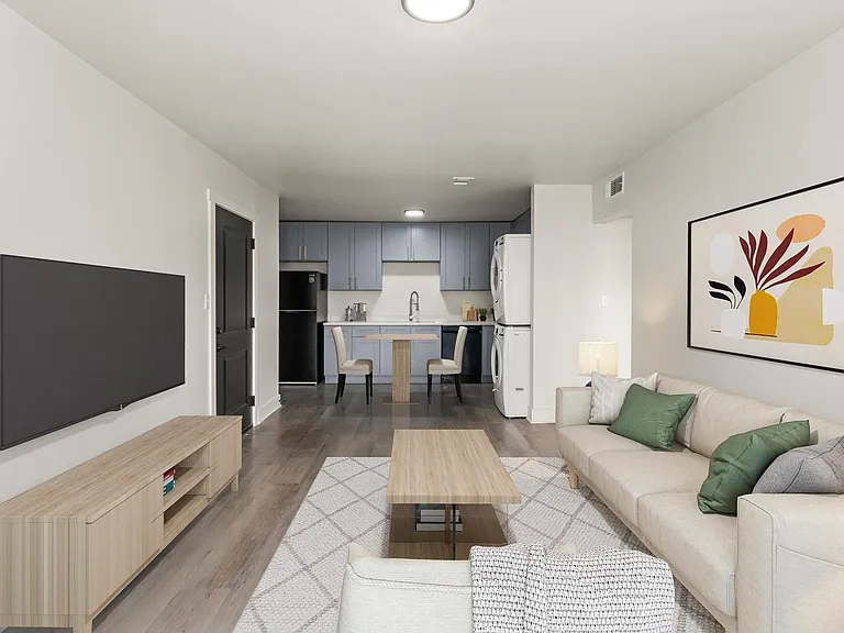 Greenway Trail Apartments — Photo 9