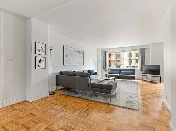 201 E 25th St APT 9H, Manhattan, NY 10010