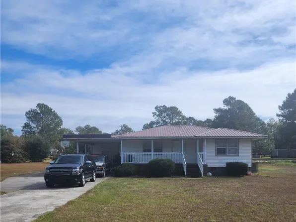 350 Doc Brown Rd, Raeford, NC 28376