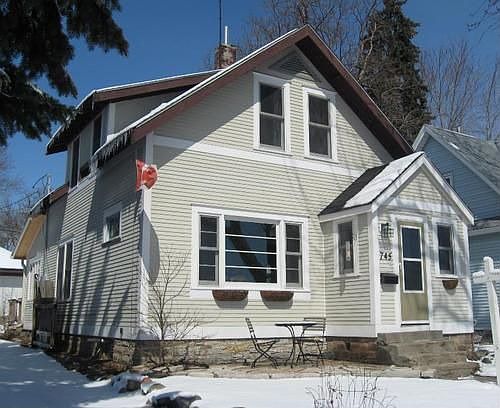 2nd image of 745 Butternut Ave