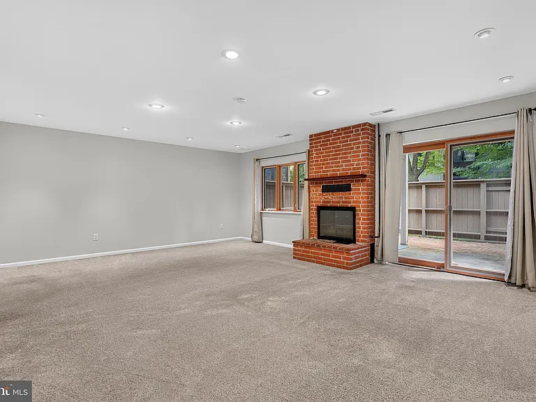 2031 Sarazen Pl — Photo 20
