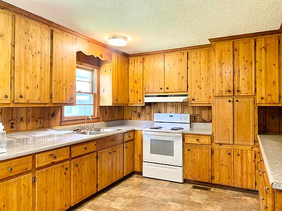 5th image of 87 Dogwood Cir