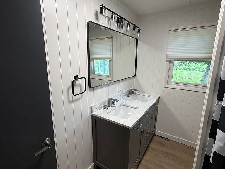 8901 M 72 E — Photo 9
