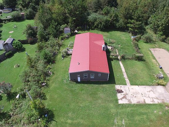5th image of 325 Cedar Hill Dr