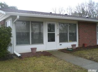 231 Blackpool Ct UNIT A, Ridge, NY 11961