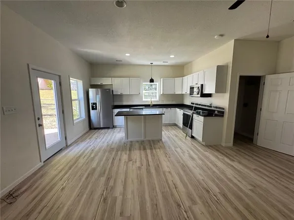 176 SE 431st Rd, Warrensburg, MO 64093