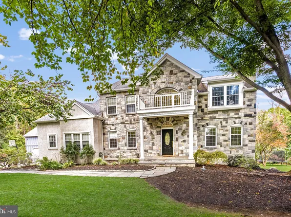 2000 Antler Dr, Glen Mills, PA 19342