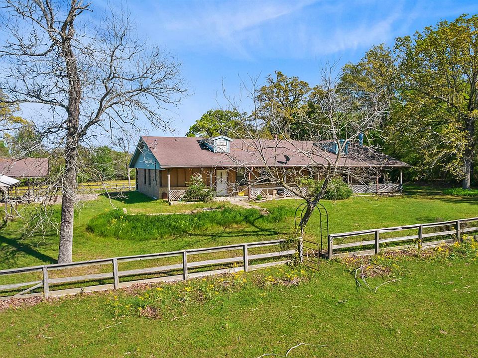 641 County Road 2139, Palestine, TX 75801 | Zillow