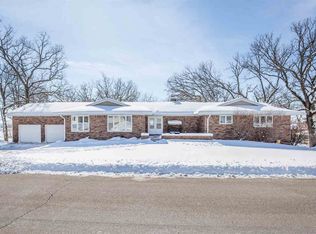 443 Ridge Dr, Geneseo, IL 61254