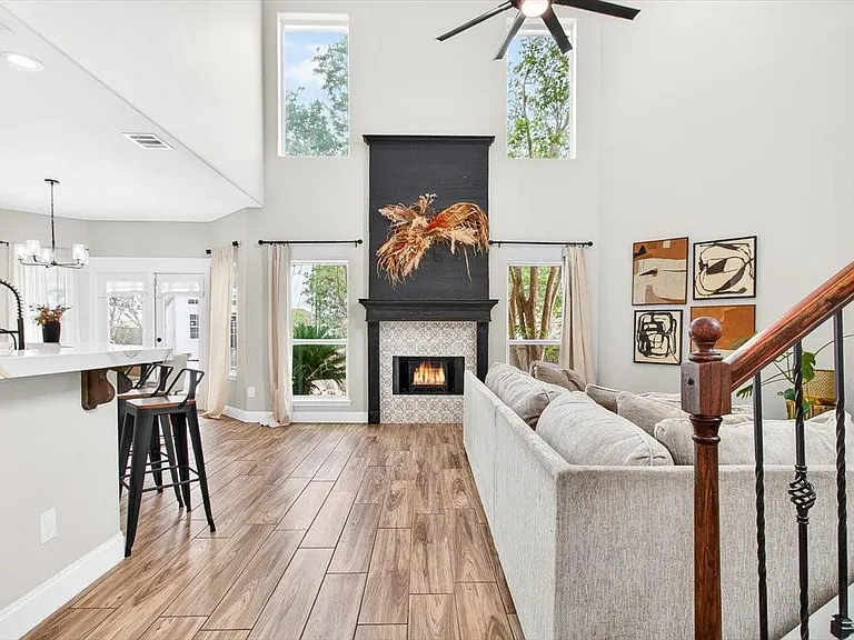 8417 Macarena Dr — Photo 12
