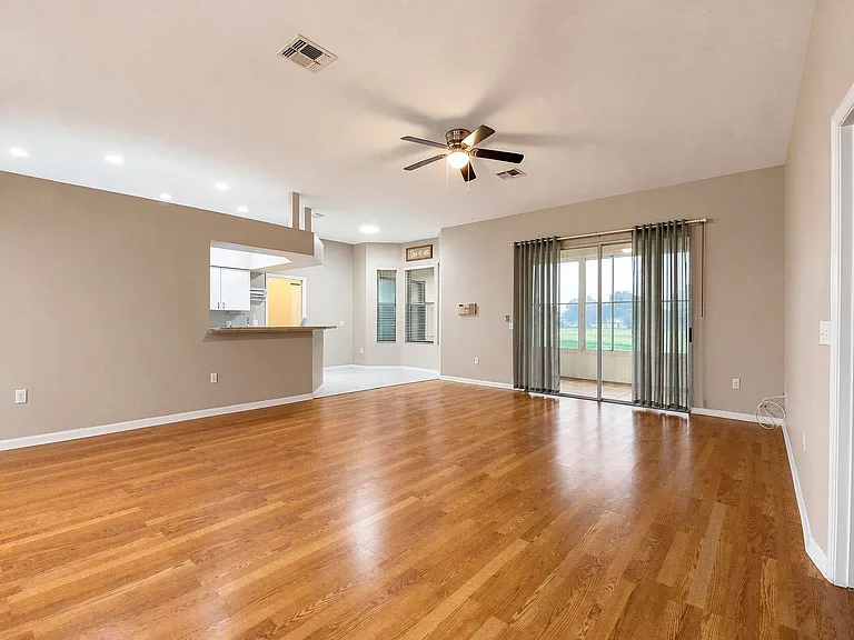 7047 Hazeltine Cir — Photo 5