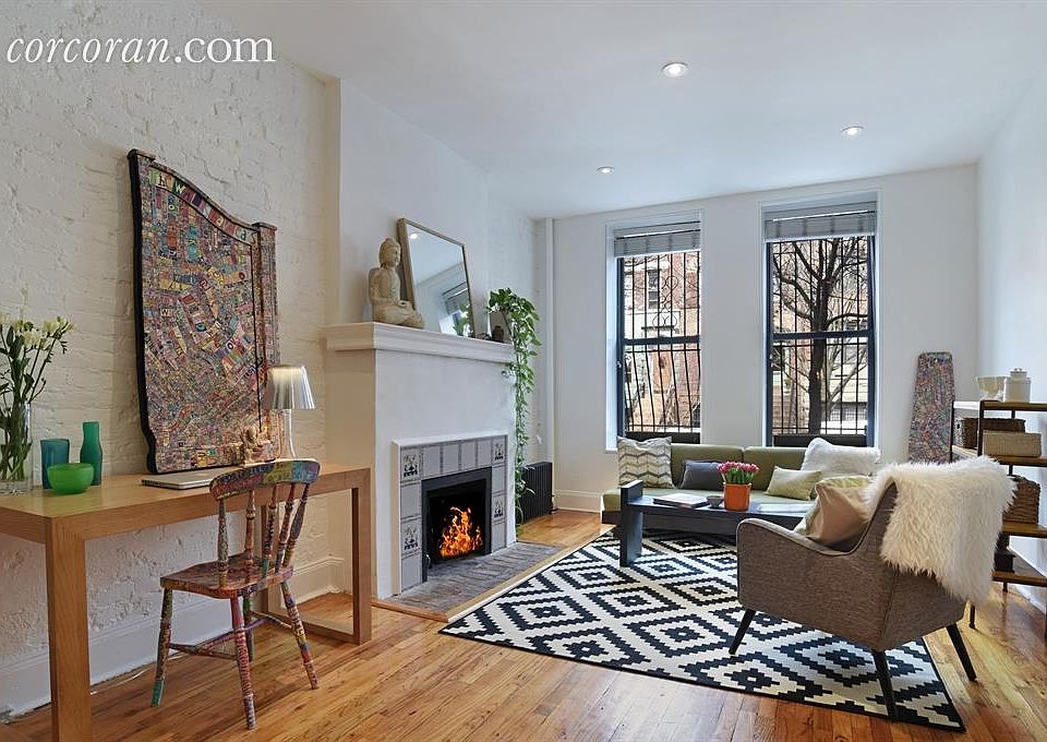 1st image of 654 Carroll St APT 1R