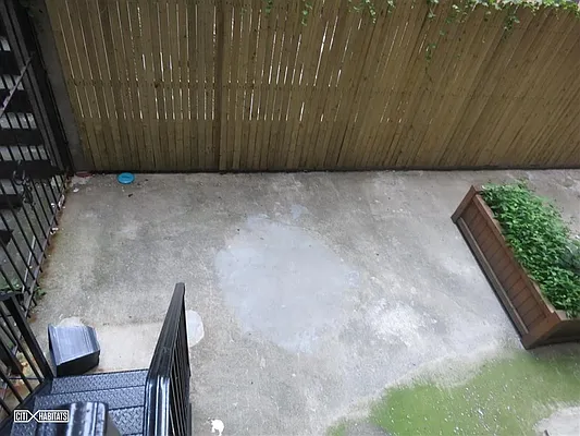 Rented by Citi Habitats | media 12