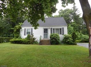 20 Gregory Dr, Kenvil, NJ 07847