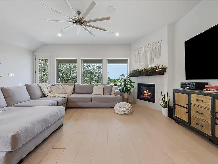 8407 Prairie Rye Dr — Photo 6