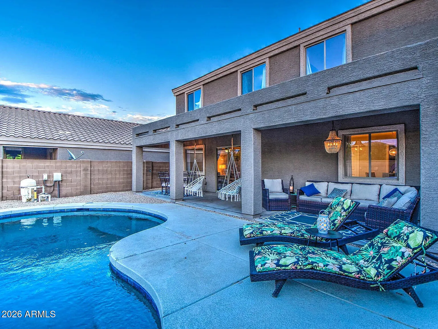 4 bed, 2.5 bath, 2178 sqft, $3,800 — Photo 4