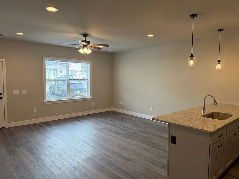 Salem Run Apartments Phase 2 — Photo 102