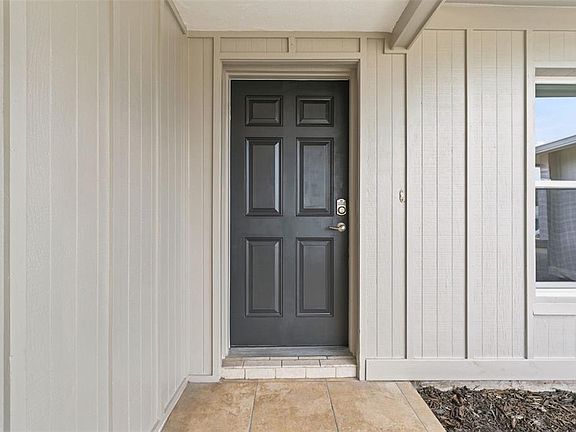 5th image of 8022 IDLEBRIAR LANE
