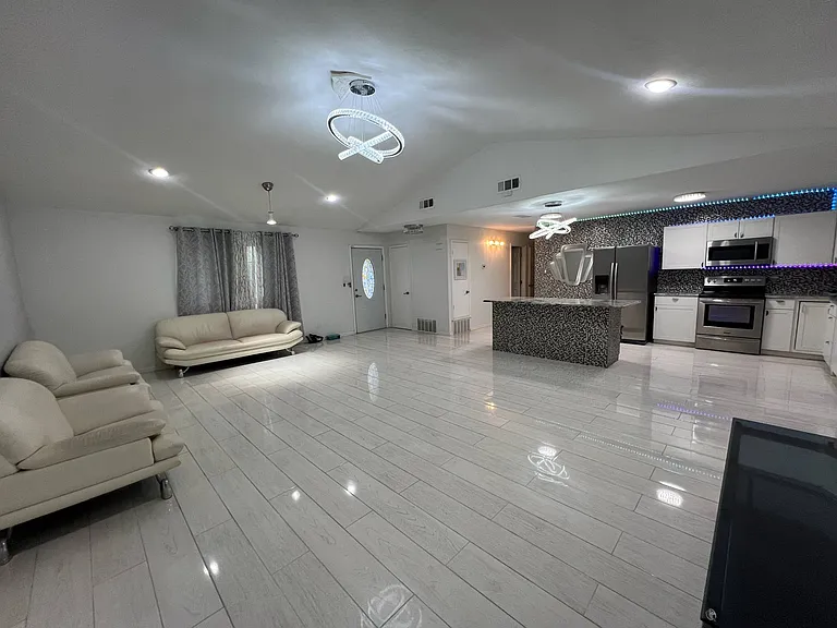 3005 Hillsdale Ln — Photo 11