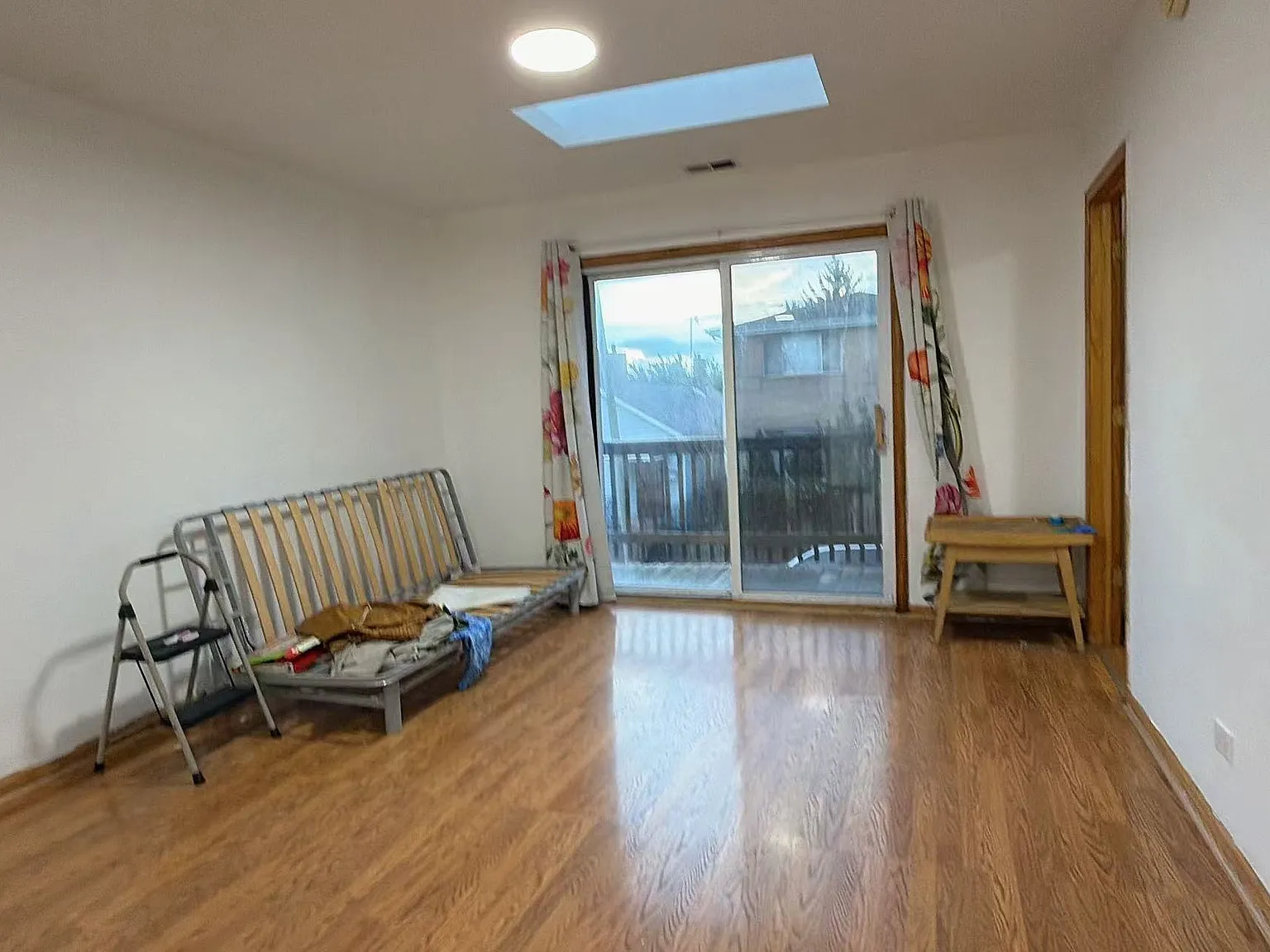 2 bed, $1,300 — Photo 3