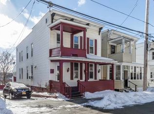 85 Grove St, Amsterdam, NY 12010