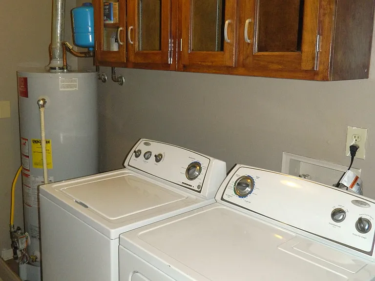 230 Ronstadt Dr — Photo 14
