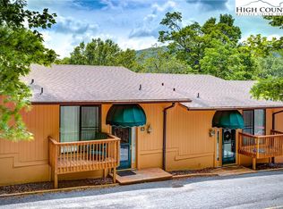 220 Charter Hills Rd #B4, Banner Elk, NC 28604